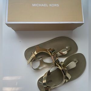 Michael Kors Aliza Jelly Metallic Bow Gold Summer Sandal 7M